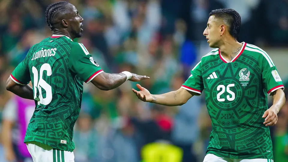 Julián Quiñones y 'Piojo' Alvarado | MexSport