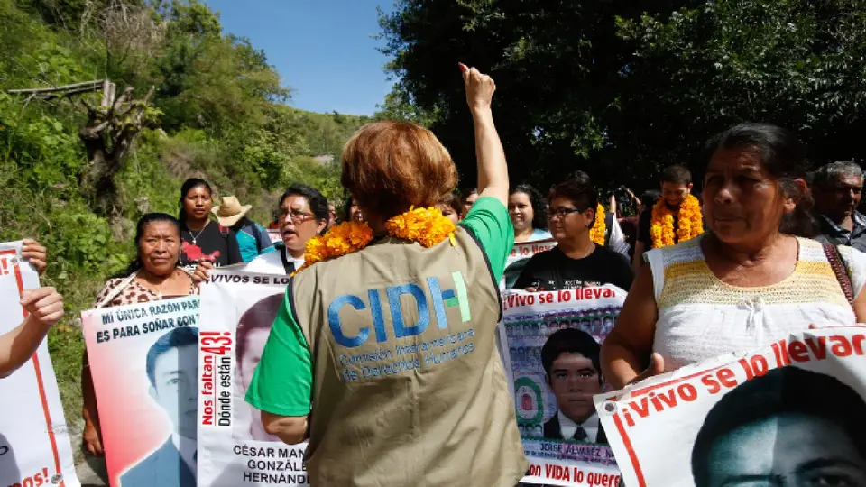 FGR investiga el presunto ocultamiento de evidencias en la desaparición de los 43 normalistas / Flickr