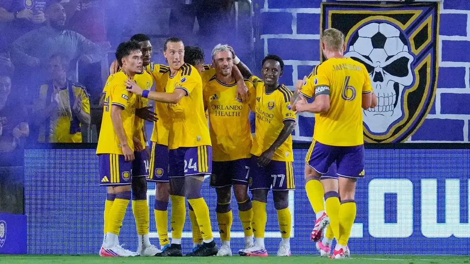 Rayados cae ante Orlando City entre goles anulados y polémicas del VAR