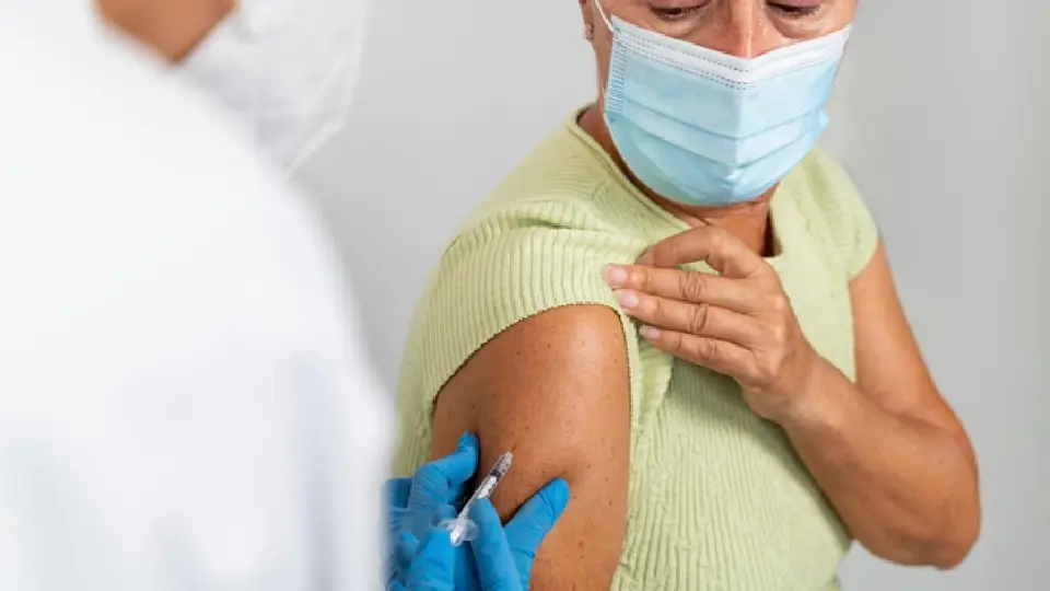 El nuevo biológico representa un avance importante en la prevención de la gripe estacional / Magnific