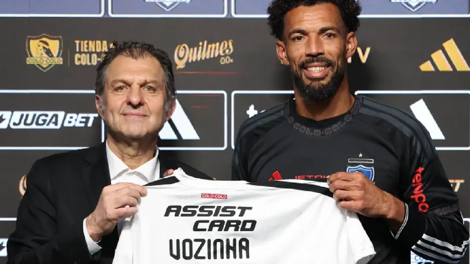 Presentación de Vozinha en Colo-Colo | x:@ColoColo