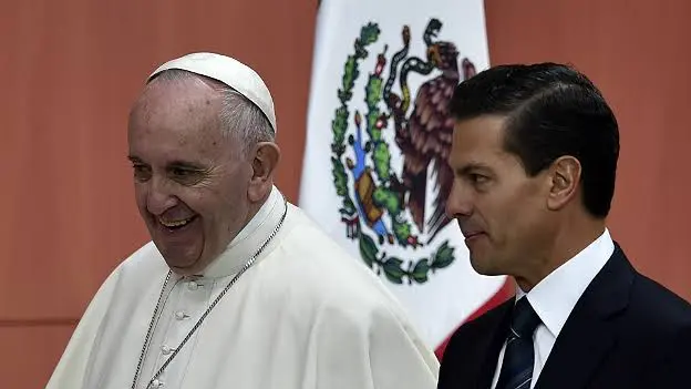 El papa Francisco  llego con una invitación directa por el presidente Enrique Peña Nieto./BBC