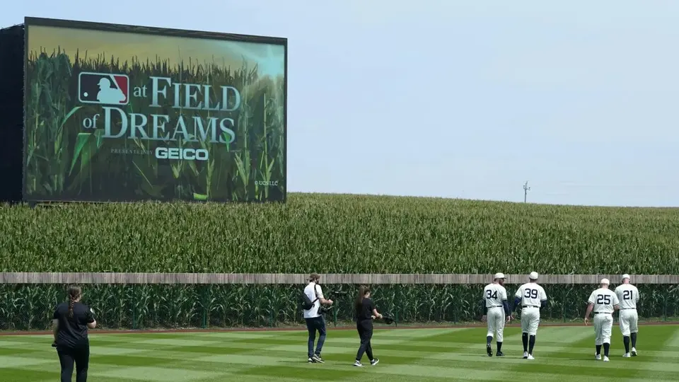 Field of Dreams Game MLB 2021 | AP