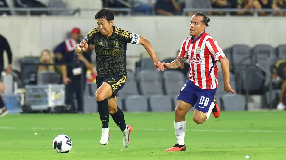 Heung Min Son y Oso González en el juego de Leagues Cup | IMAGO7