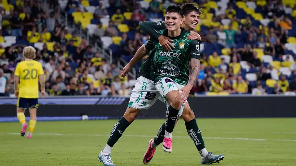 Daniel Arcila con León | IMAGO7