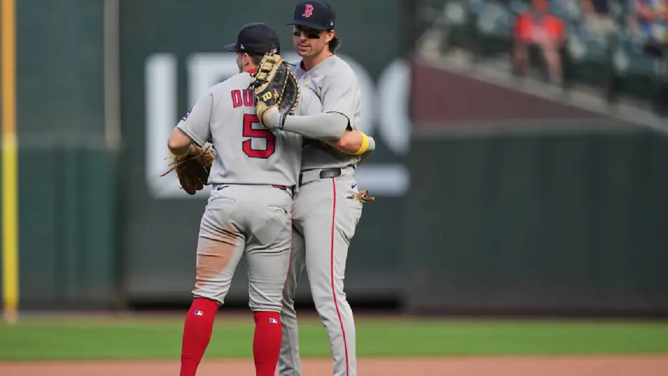 Caleb Durbin y Nick Sogard | AP