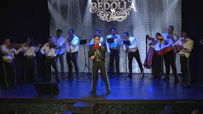 Adrián Bedolla “El Jilguero” celebra 16 años de trayectoria con rotundo éxito y lleno total en el Teatro Centenario Coyoacán