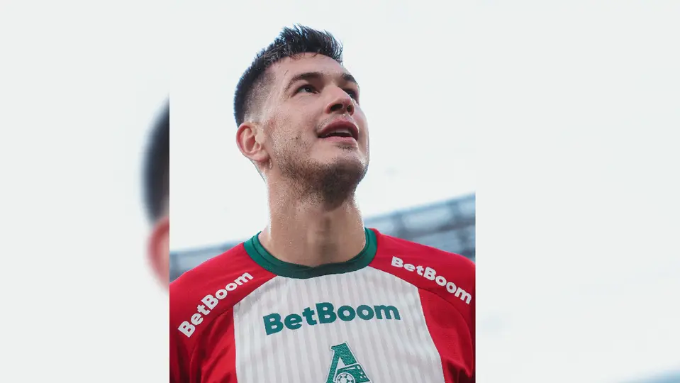 César Montes, con Lokomotiv | @julioordz10