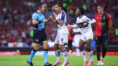 Polémica arbitral en el Atlas vs Atlante: escandaloso penalti no fue marcado