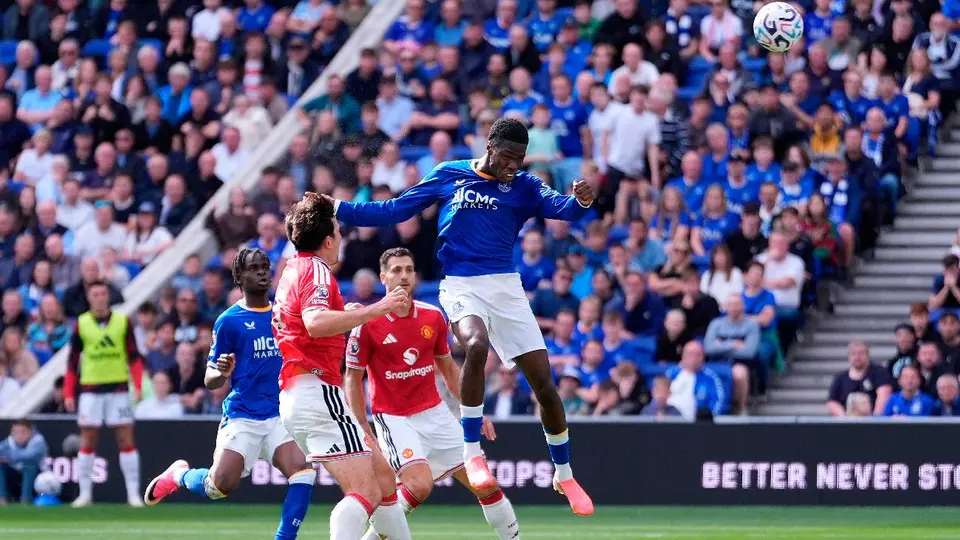 Thierno Barry del Everton | AP