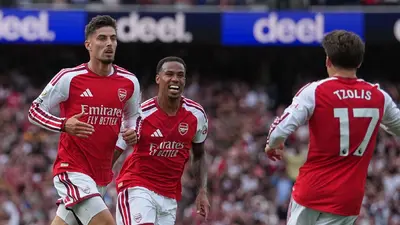 Arsenal le remonta al Chelsea y mantiene el paso perfecto en la Premier League