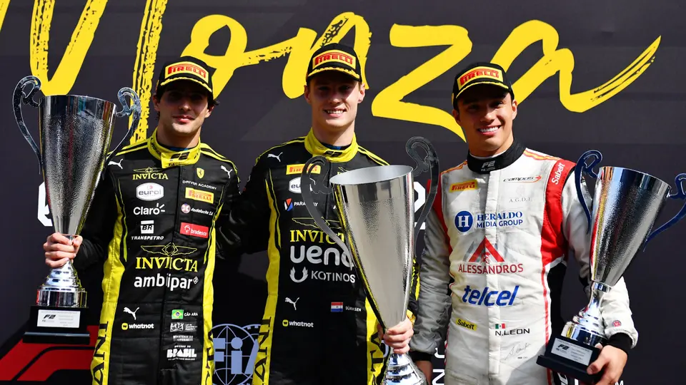 Noel León en el podio de Monza | @Formula2