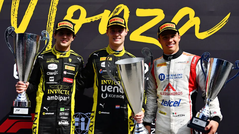 Noel León en el podio de Monza | @Formula2