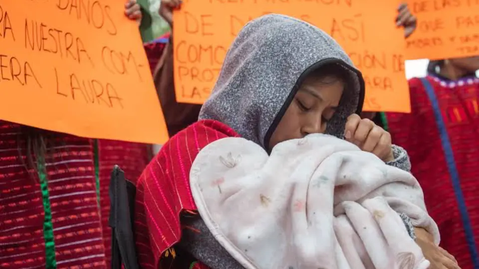 Laura Ramírez dio a luz a su hija en su domicilio el pasado 24 de septiembre de 2026, con apoyo de una partera / Redes Sociales