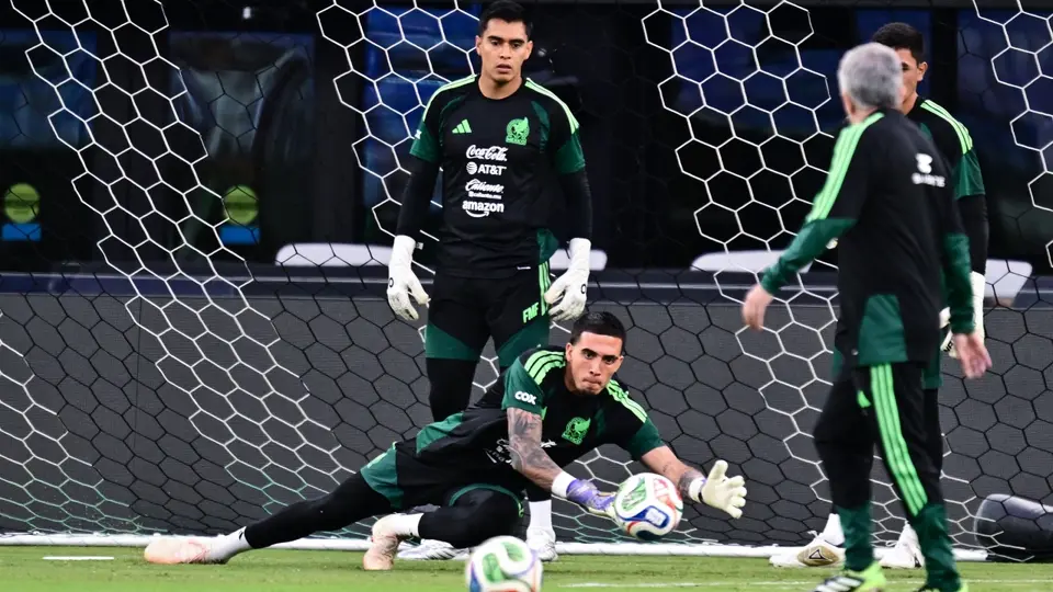 Los porteros de la Selección Mexicana en entrenamiento | MEXSPORT