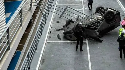 VIDEO: ¿Qué pasó en Galerías Coapa? Camioneta cae desde estacionamiento y termina volcada