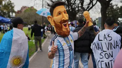 ¡Una locura! Aficionados colapsan Buenos Aires en la despedida de Lionel Messi