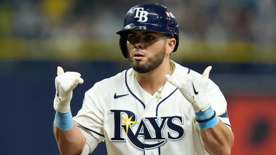 Rays dejan a Yankees al borde de la eliminación y Jonathan Aranda vuelve a responder
