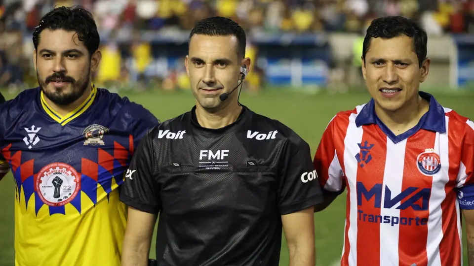 César Ramos habría cobrado hasta 100 mil pesos por pitar la Talacha que terminó en bronca