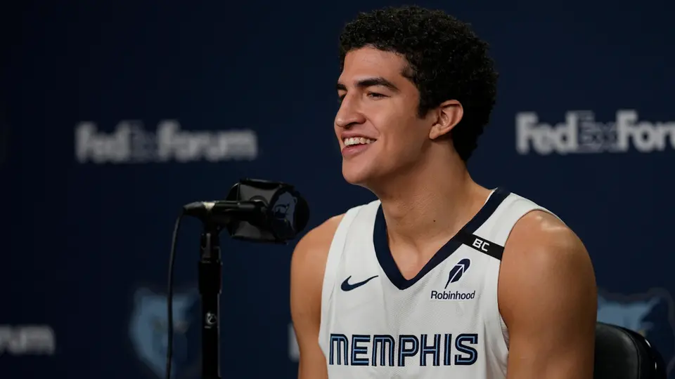 Karim López muestra destellos en su debut de pretemporada con Memphis Grizzlies