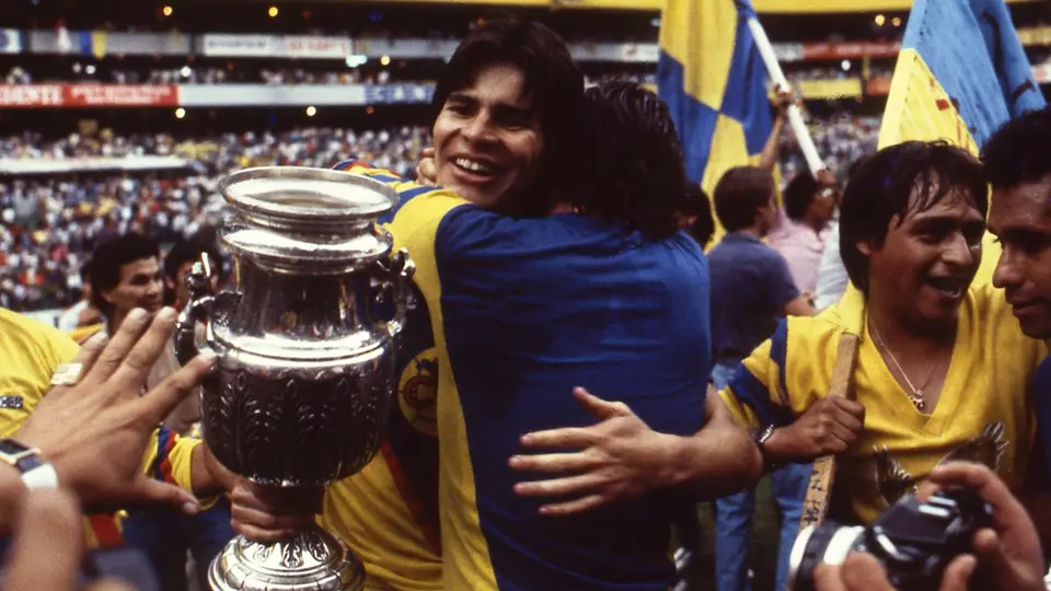 Jugadores de América celebran el título en 1984 | MEXSPORT