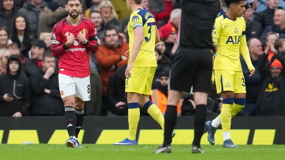 Momentos del encuentro entre Manchester United y Tottenham | AP