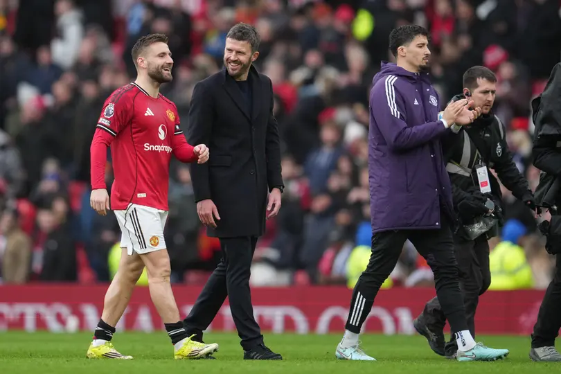 Michael Carrick festejando el triunfo ante Spurs | AP