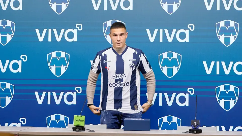 Uros Durdevic en su presentación oficial | MEXSPORT