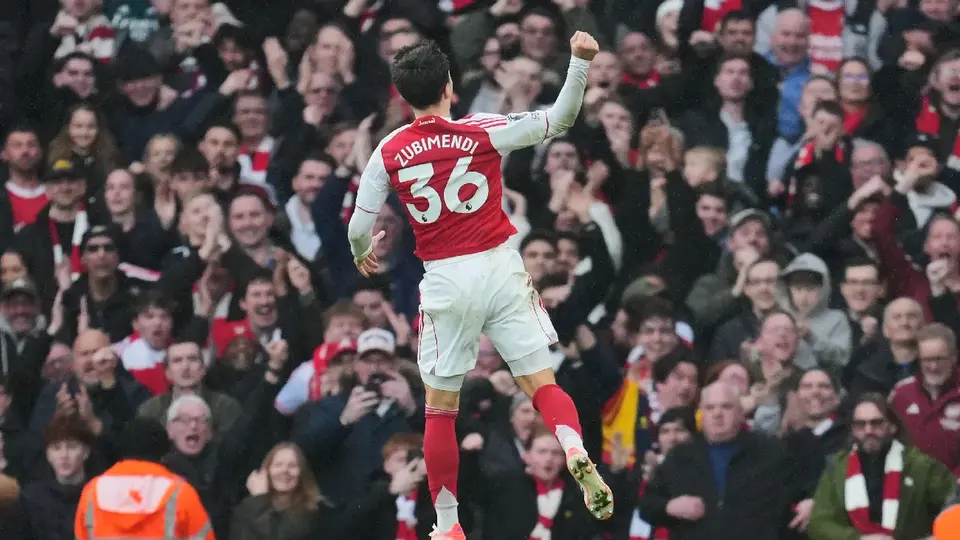 Arsenal gana y se aleja del Manchester City en Premier League