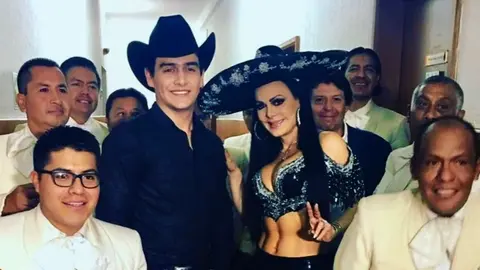 La cantante recordó que no busca quedarse con su nieto y solo quiere apoyarlo en lo que sea / FB: @MaribelGuardia
