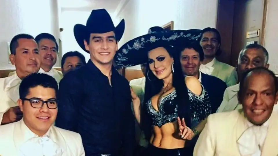 La cantante recordó que no busca quedarse con su nieto y solo quiere apoyarlo en lo que sea / FB: @MaribelGuardia