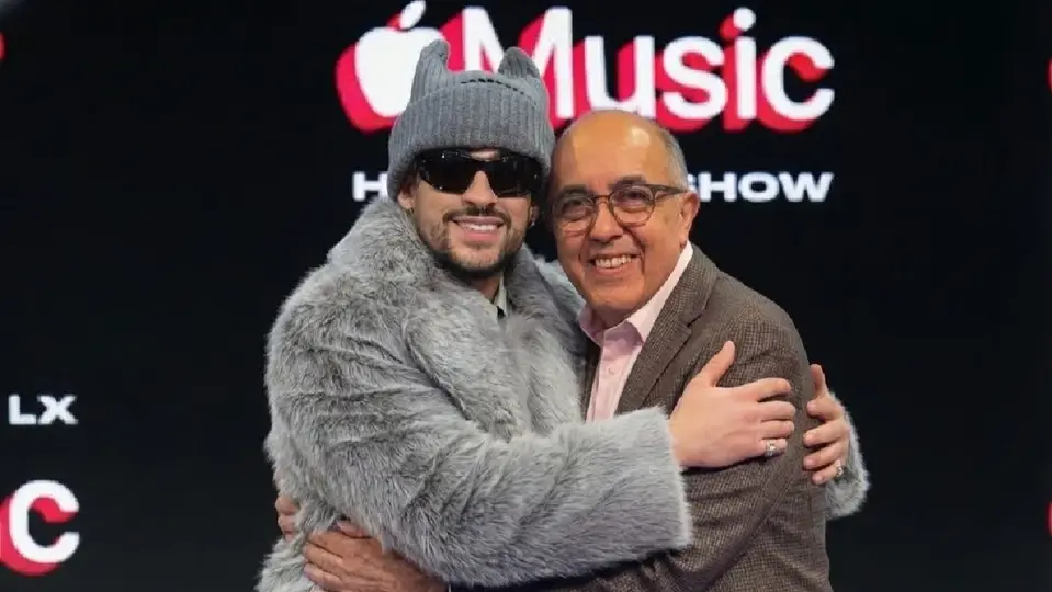 Pepe Segarra y Bad Bunny, creado por IA | Facebook: Pepe Segarra