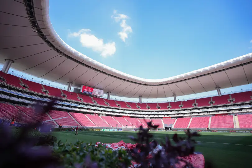 El video fue grabado en el Estadio Akron | Imago7