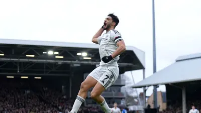 Raúl Jiménez recupera la titularidad con Fulham en victoria sobre Aston Villa