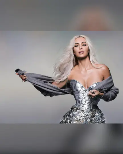 Kim Kardashian sabe que debe llevar una buena relación con su exesposo por el bien de sus hijos / FB: @KimKardashian
