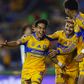 'Chicha' Sánchez festeja de peculiar manera su gol en la goleada de Tigres sobre Santos
