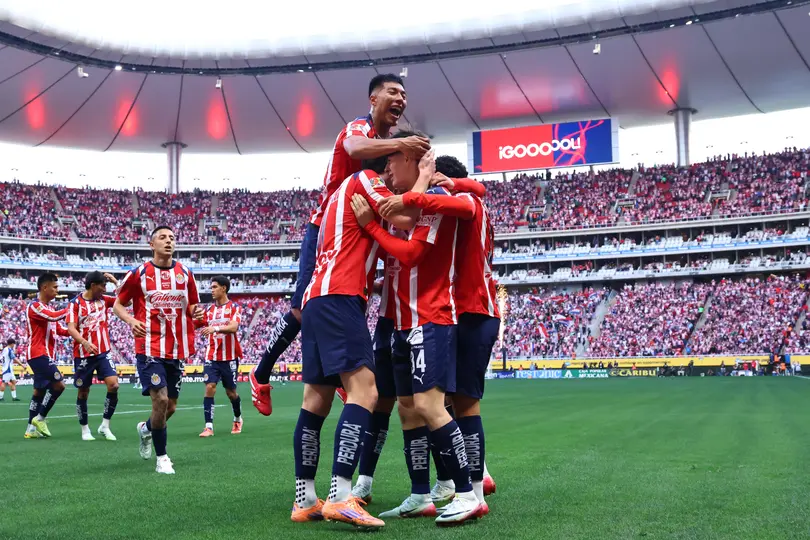 Chivas busca seguir con el buen paso | Imago7