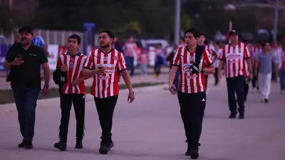 ¿Chivas será local? El Rebaño invade Mazatlán con su afición