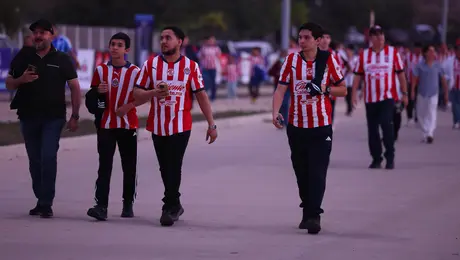 ¿Chivas será local? El Rebaño invade Mazatlán con su afición
