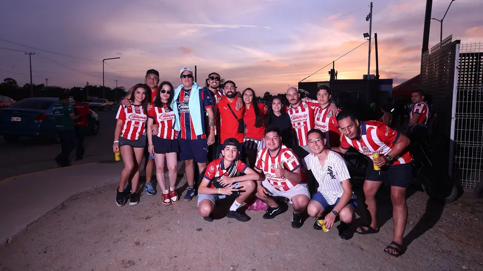Fans de Chivas en Mazatlán | X: @Chivas