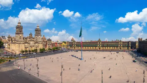 La cultura sonidera tomará la Plaza de la Constitución el próximo 21 de marzo de 2026. / iStock
