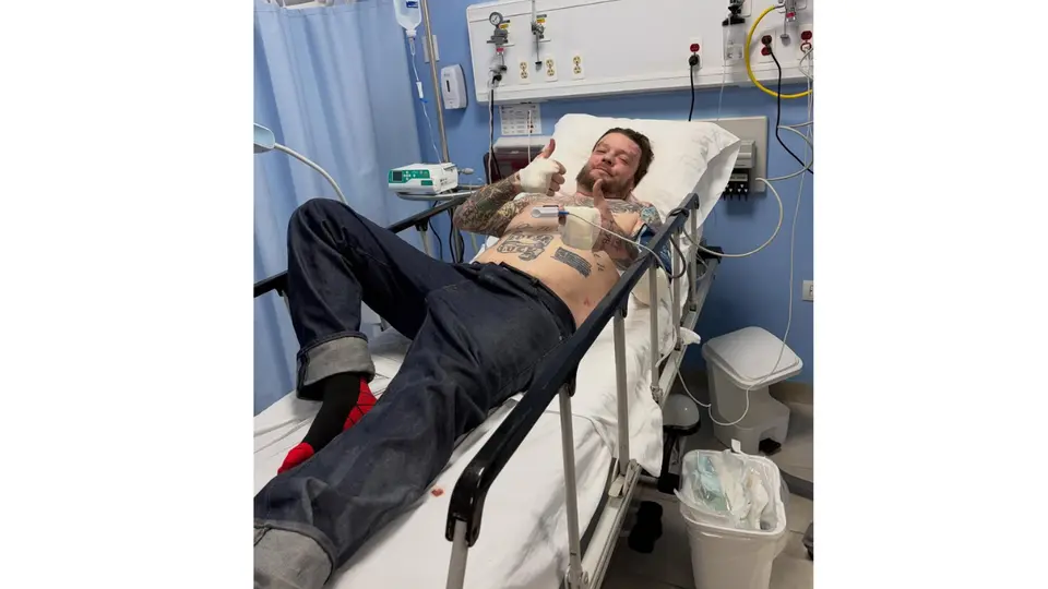 Corey Harrison sufrió un grave accidente de motocicleta en Tulum, México. / @thecoreyharrisonshow