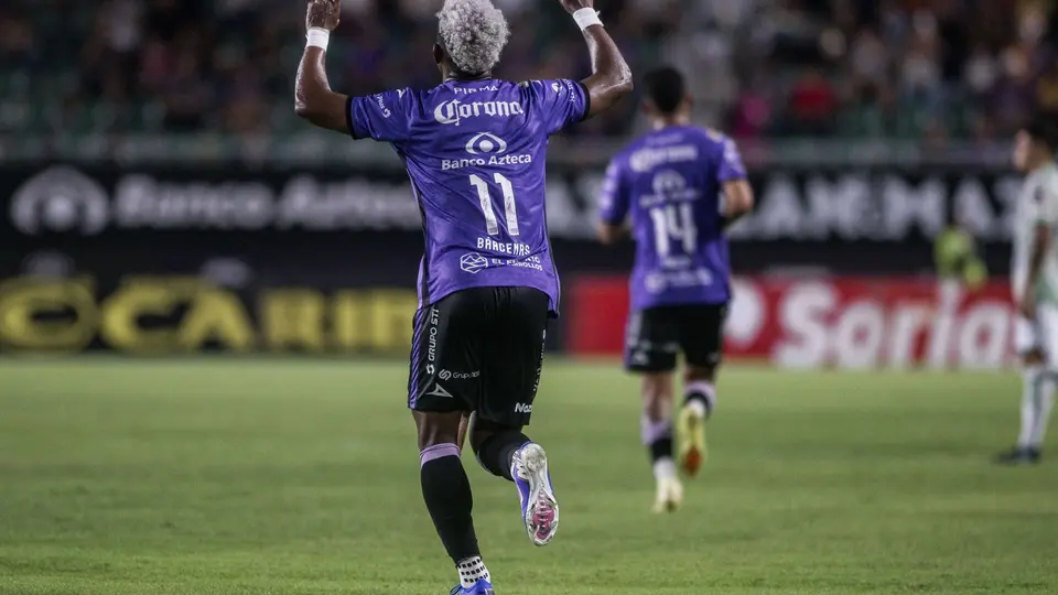 Así fue el golazo del panameño Édgar Bárcenas en el Mazatlán vs León