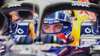 Verstappen en su auto en el GP de Australia | AP