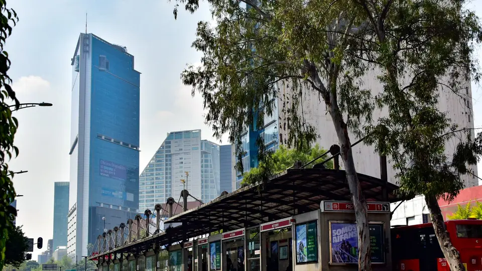 El Mundial atraerá a miles de visitantes internacionales que obligará a reforzar servicios de transporte / FB: @MetrobusCDMX