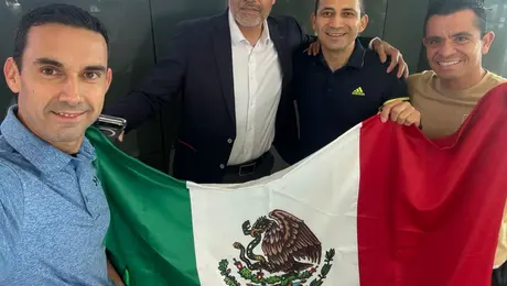 César Ramos Palazuelos y compañeros árbitros regresaron a México tras caos en Medio Oriente