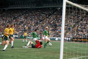 A 93 días: El gol 800 en la historia de los Mundiales cayó en México 1970, obra del alemán Gerd Müller