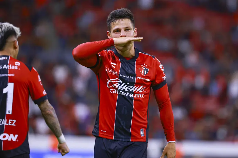 Ponchito González celebra gol con Atlas | MEXSPORT