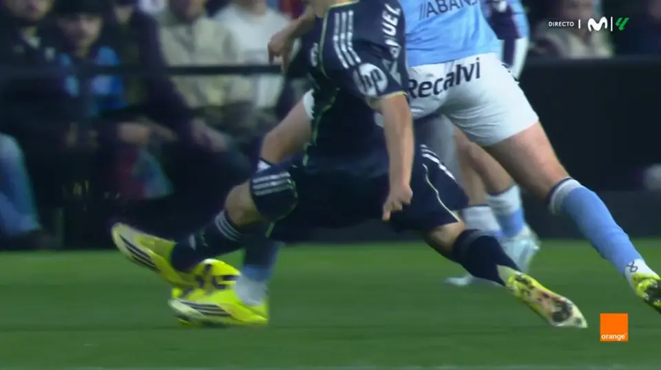 La barrida de Manuel Ángel Morán ante Celta de Vigo l CAPTURA