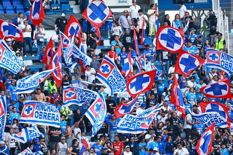 Afición de La Máquina en el Estadio Cuauhtémoc | MexSport